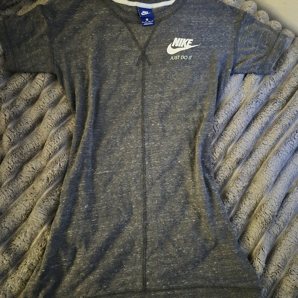 Nike Women's Heather Gray Just Do It Tee